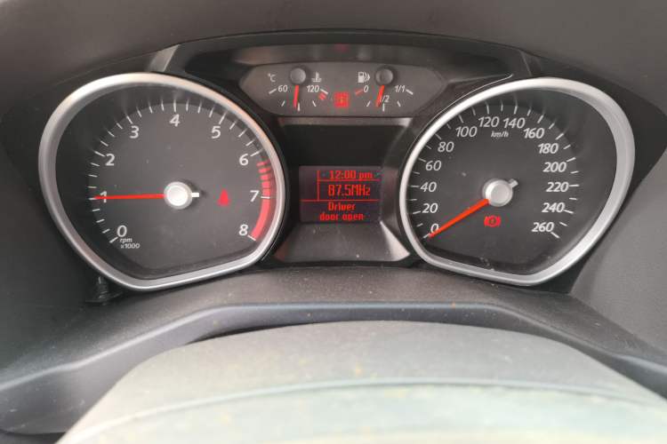 Used Ford Mondeo 2013 2.3L Fashion Edition Odometer Close Up