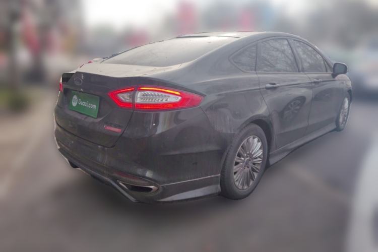 Used Ford Mondeo 2013 2.0L GTDi 200 Luxury Model Rear Right 45 Deg