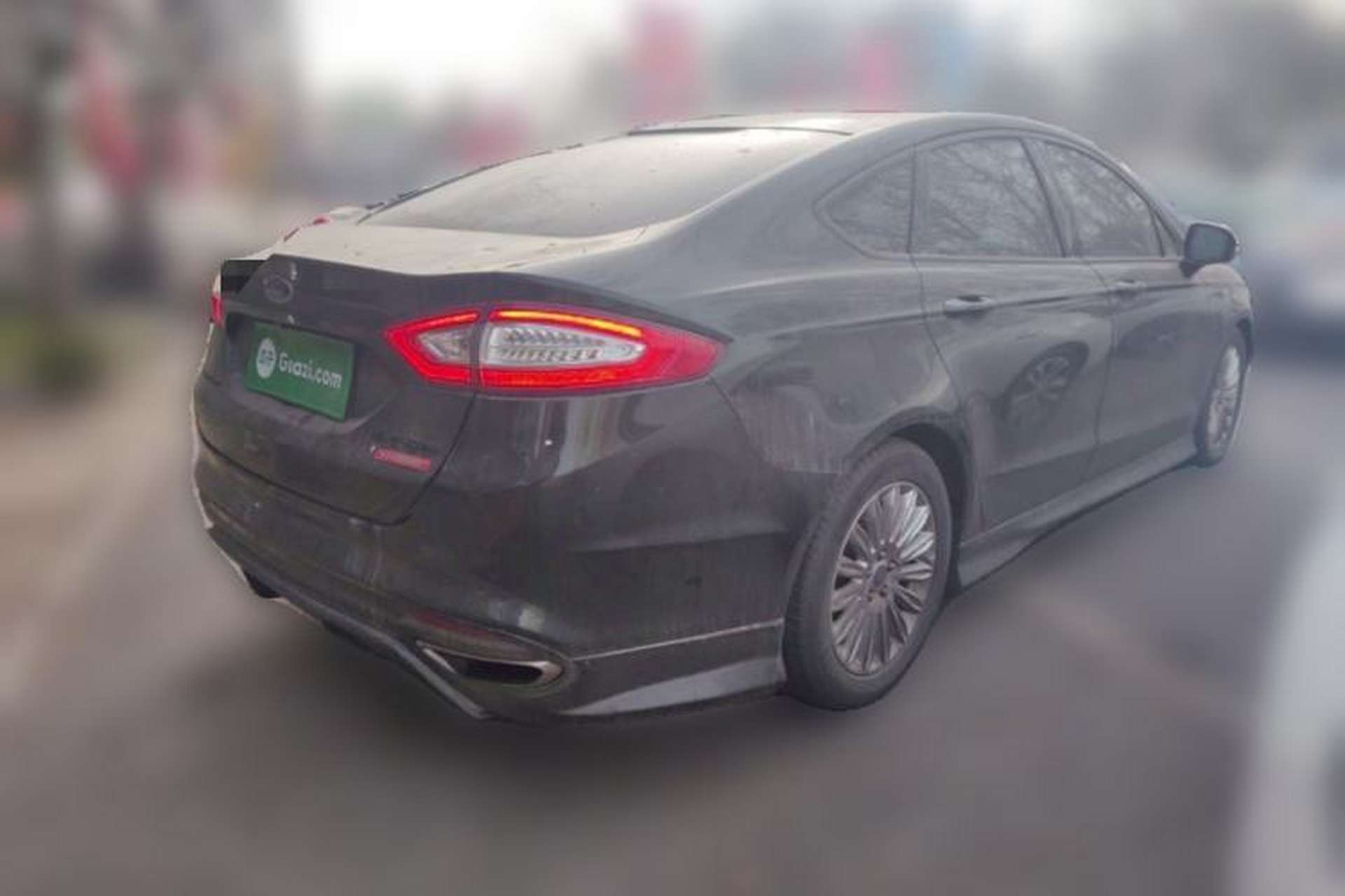 Used Ford Mondeo 2013 2.0L GTDi 200 Luxury Model Rear Right 45 Deg