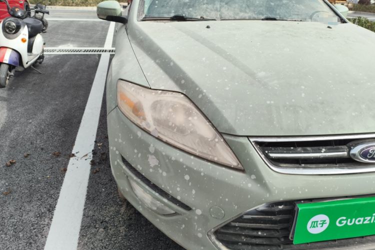 Used Ford Mondeo 2013 2.3L Fashion Edition Right Front Headlight