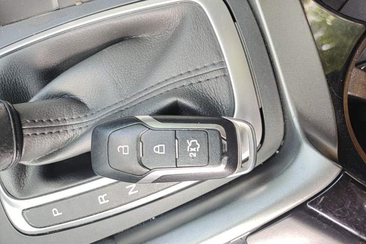 Used Ford Mondeo 2013 2.0L GTDi240 Luxury Sport Model Vehicle Key