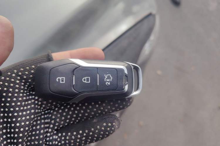 Used Ford Mondeo 2013 2.0L GTDi 200 Luxury Model Vehicle Key