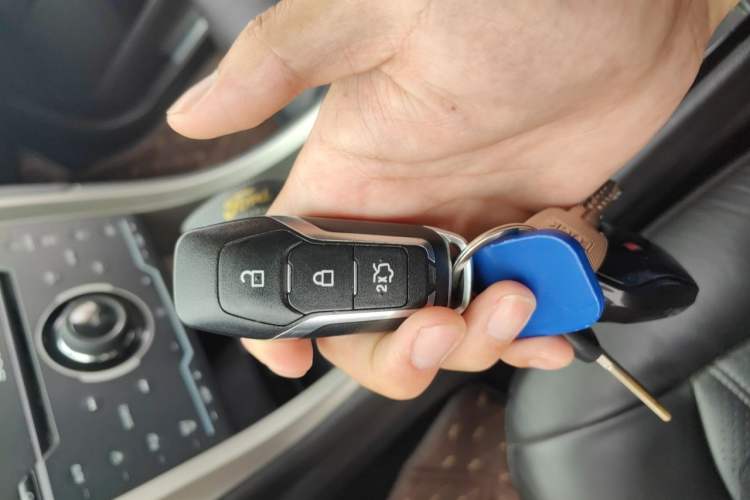 Used Ford Mondeo 2013 2.0L GTDi 200 Fashion Edition Vehicle Key