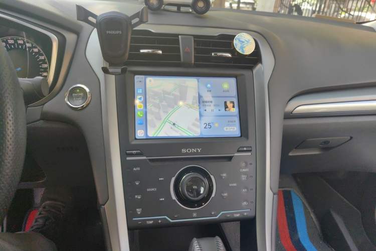 Used Ford Mondeo 2013 2.0L GTDi240 Luxury Sport Model Audio And AC Panel
