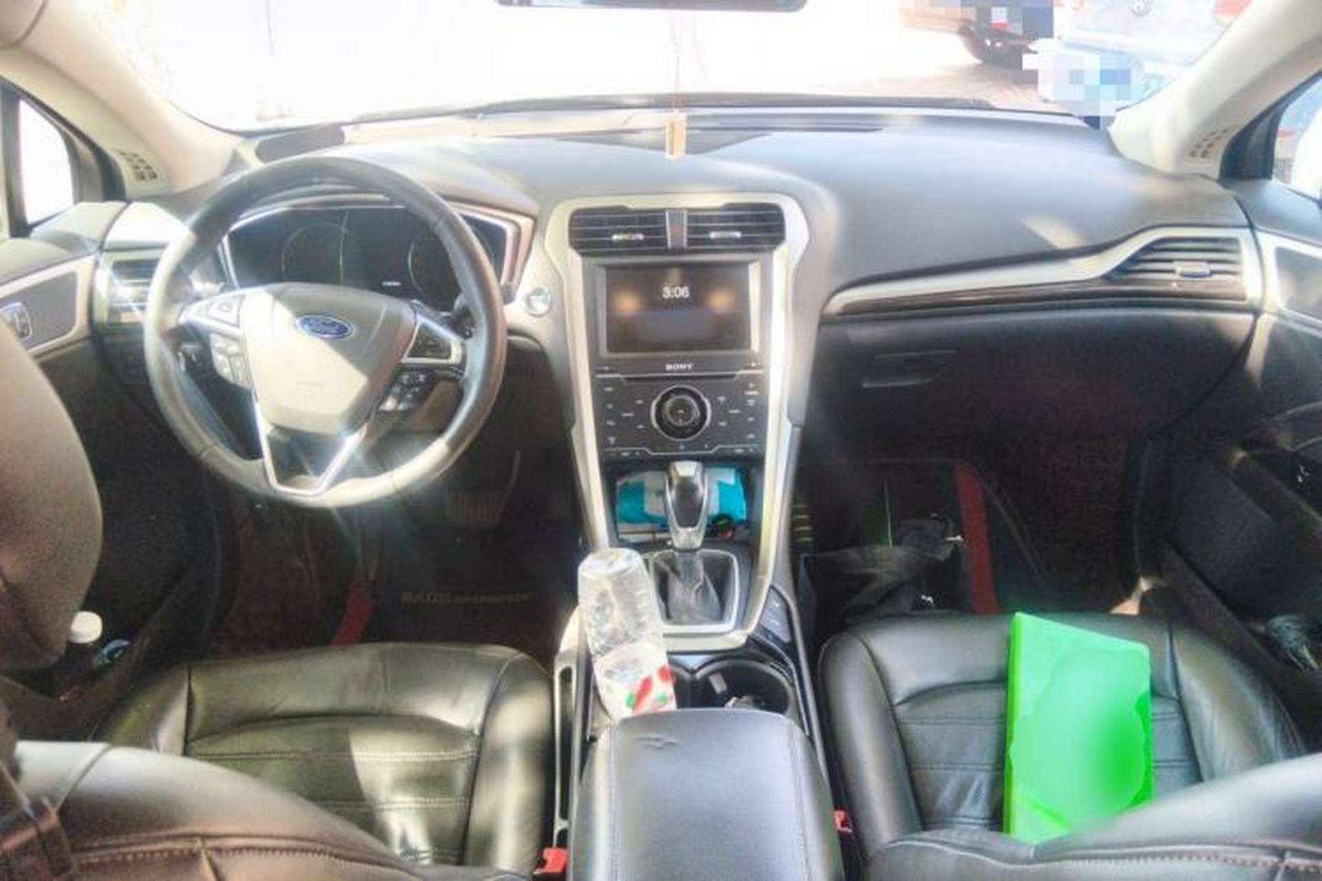 Used Ford Mondeo 2013 2.0L GTDi240 Flagship Edition Center Console