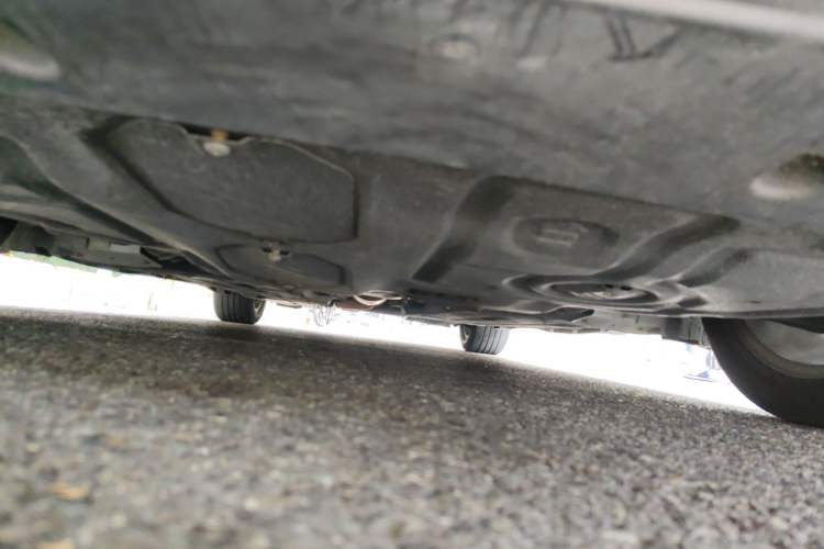 Used Ford Mondeo 2013 2.0L GTDi 200 Fashion Edition Chassis Front