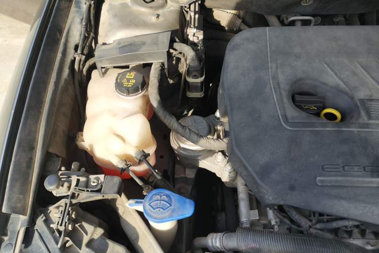 Used Ford Mondeo 2013 1.5L GTDi180 Fashion Edition Engine Bay Right