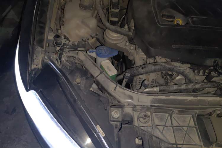 Used Ford Mondeo 2013 1.5L GTDi180 Fashion Edition Engine Bay Right