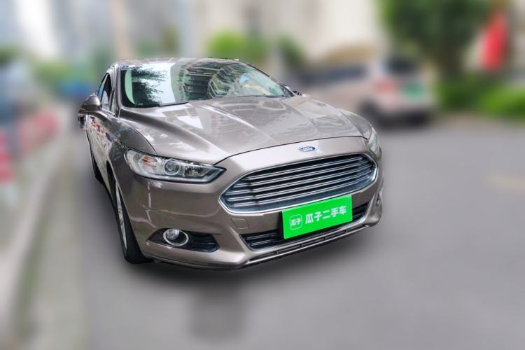 Used Ford Mondeo 2013 2.0L GTDi 200 Fashion Edition Front Right 45 Deg