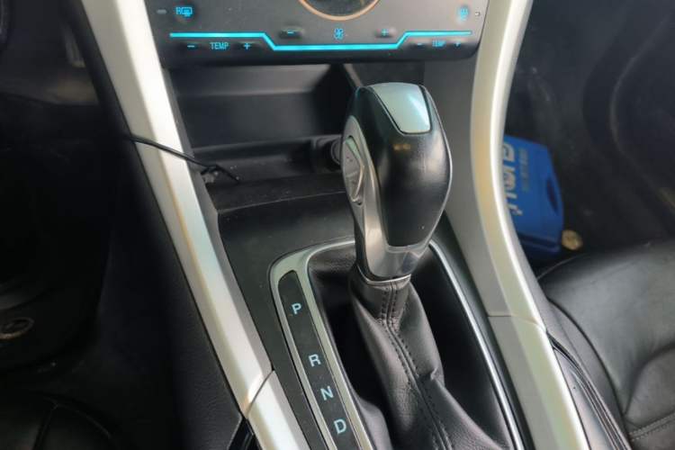 Used Ford Mondeo 2013 1.5L GTDi180 Fashion Edition Gear Lever