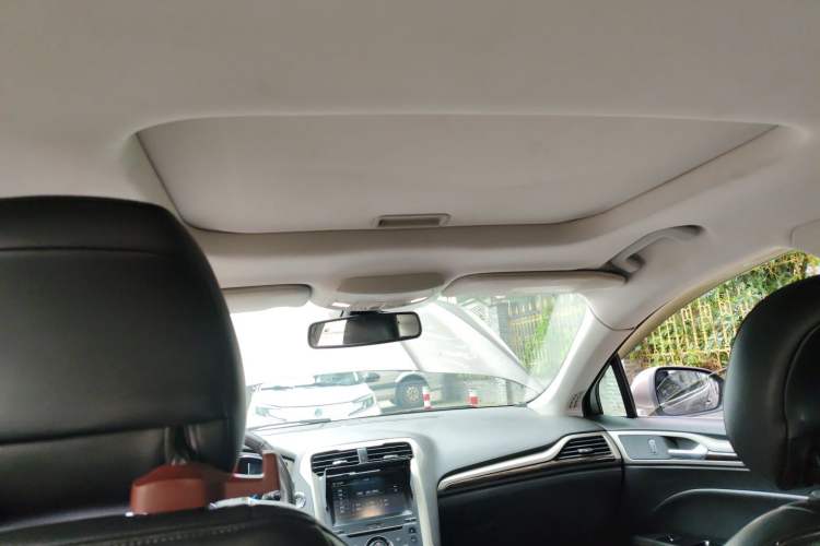 Used Ford Mondeo 2013 2.0L GTDi 200 Fashion Edition Headliner