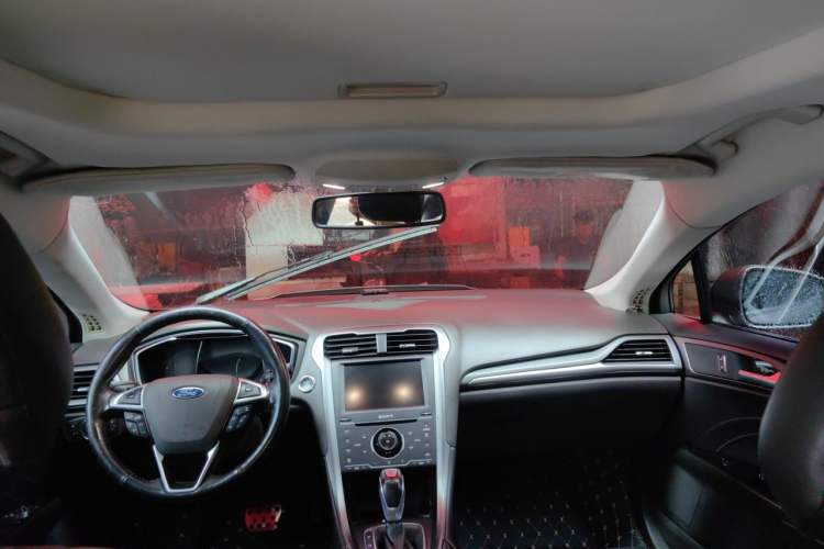 Used Ford Mondeo 2013 2.0L GTDi240 Luxury Sport Model Headliner
