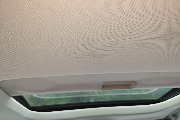 Used Ford Mondeo 2013 2.0L GTDi 200 Fashion Edition Headliner