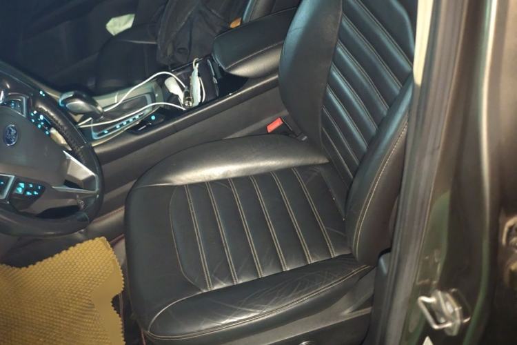 Used Ford Mondeo 2013 2.0L GTDi 200 Fashion Edition Left Front Seat