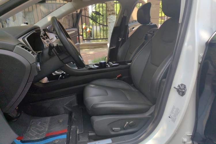 Used Ford Mondeo 2013 2.0L GTDi240 Luxury Sport Model Left Front Seat