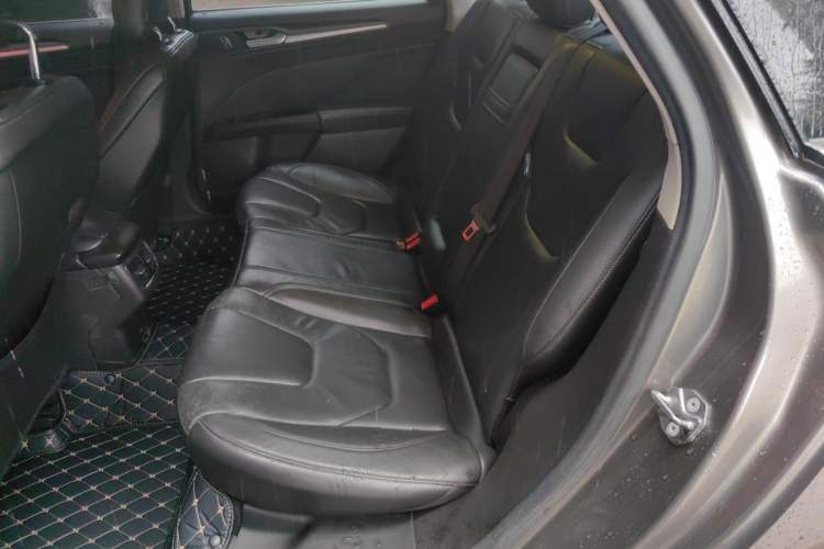 Used Ford Mondeo 2013 2.0L GTDi240 Luxury Sport Model Left Rear Seat