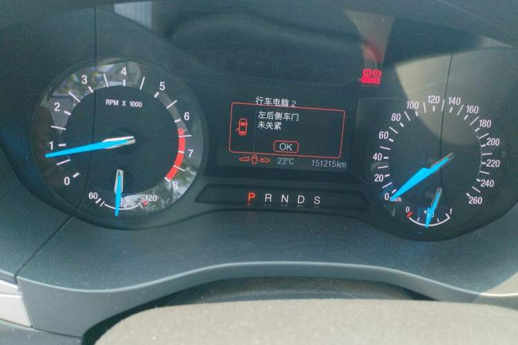 Used Ford Mondeo 2013 1.5L GTDi180 Fashion Edition Odometer Close Up