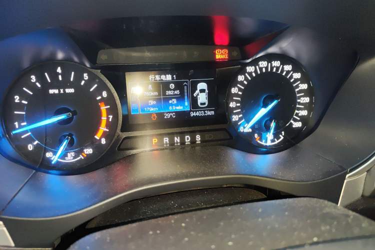 Used Ford Mondeo 2013 1.5L GTDi180 Fashion Edition Odometer Close Up