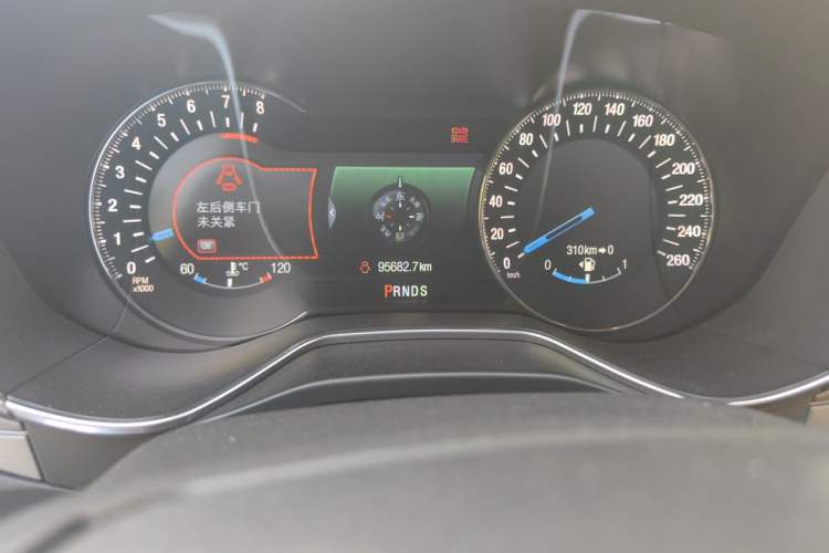 Used Ford Mondeo 2013 2.0L GTDi240 Luxury Sport Model Odometer Close Up