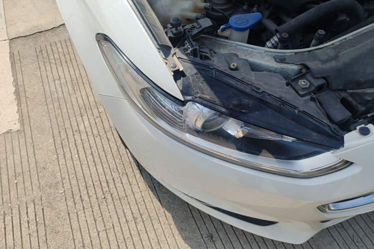 Used Ford Mondeo 2013 1.5L GTDi180 Fashion Edition Right Front Headlight