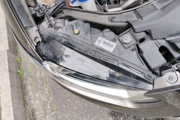 Used Ford Mondeo 2013 2.0L GTDi 200 Fashion Edition Right Front Headlight