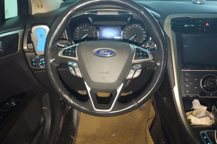Used Ford Mondeo 2013 2.0L GTDi 200 Fashion Edition Steering Wheel