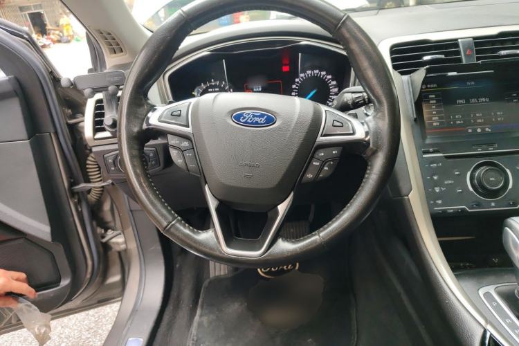 Used Ford Mondeo 2013 2.0L GTDi 200 Fashion Edition Steering Wheel