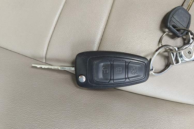 Used Ford Mondeo 2013 2.3L Fashion Edition Vehicle Key