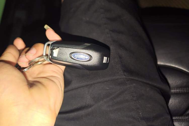 Used Ford Mondeo 2013 2.0L GTDi 200 Fashion Edition Vehicle Key