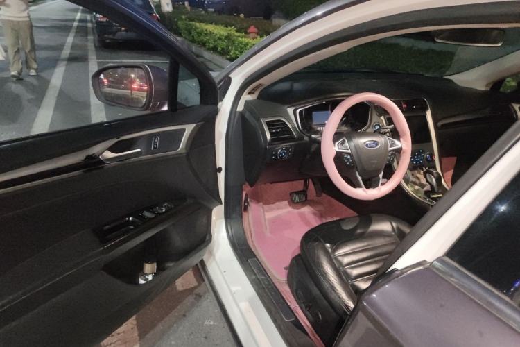 Used Ford Mondeo 2013 2.0L GTDi 200 Fashion Edition Driver Seat