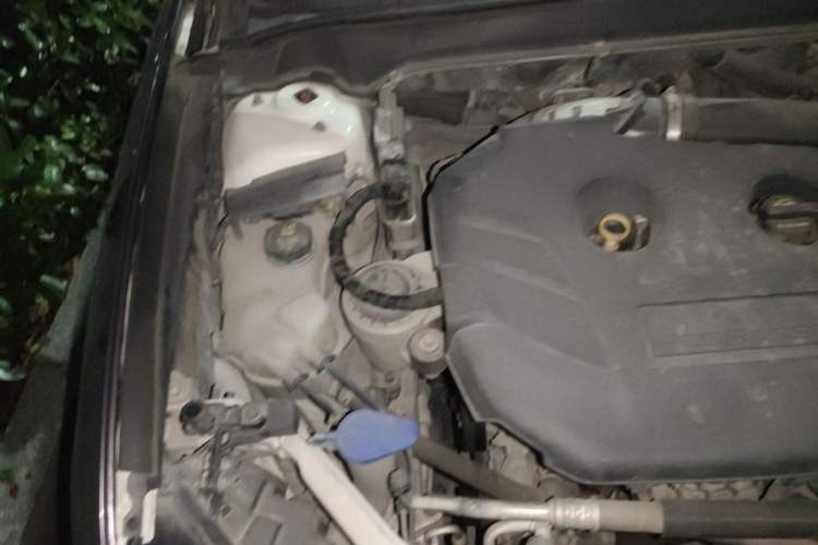 Used Ford Mondeo 2013 2.0L GTDi 200 Fashion Edition Engine Bay Right