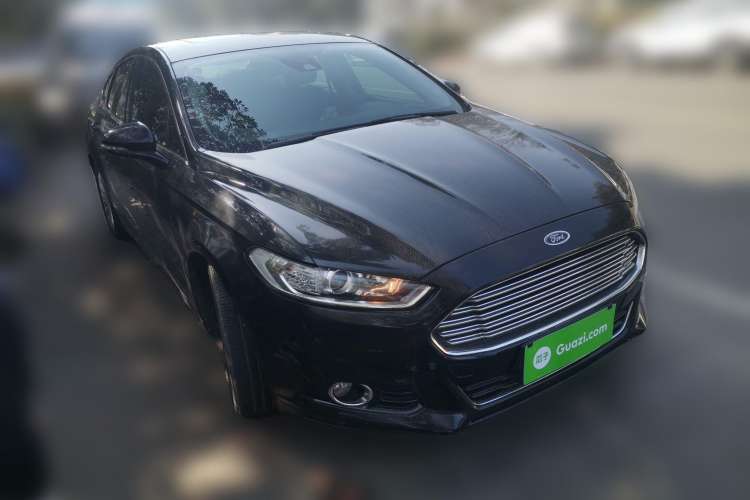 Used Ford Mondeo 2013 2.0L GTDi 200 Fashion Edition Front Right 45 Deg