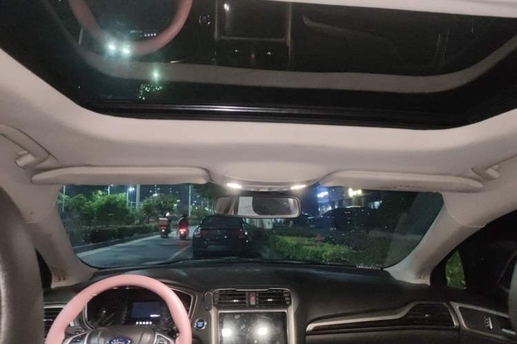 Used Ford Mondeo 2013 2.0L GTDi 200 Fashion Edition Headliner