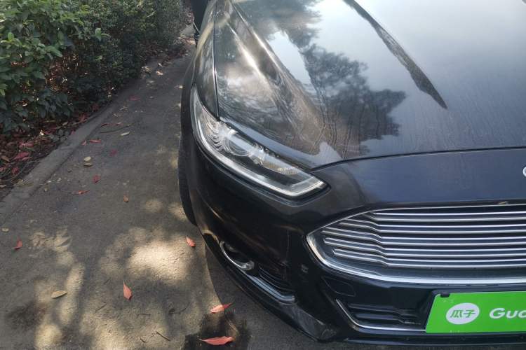 Used Ford Mondeo 2013 2.0L GTDi 200 Fashion Edition Right Front Headlight