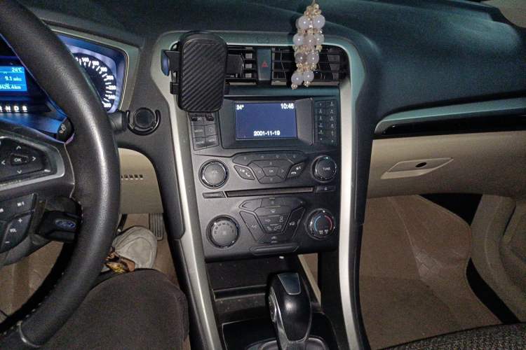 Used Ford Mondeo 2013 1.5L GTDi180 Comfort Model Audio And AC Panel