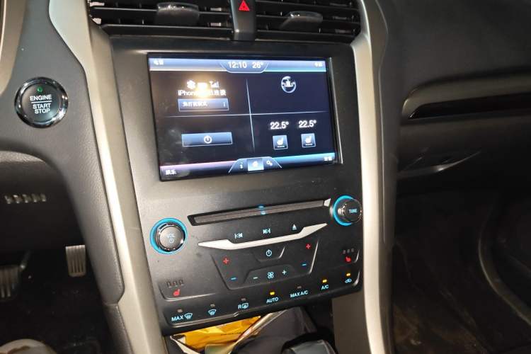 Used Ford Mondeo 2013 2.0L GTDi 200 Luxury Model Audio And AC Panel