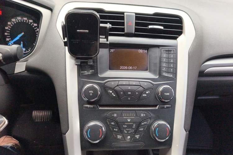 Used Ford Mondeo 2013 1.5L GTDi180 Fashion Edition Audio And AC Panel
