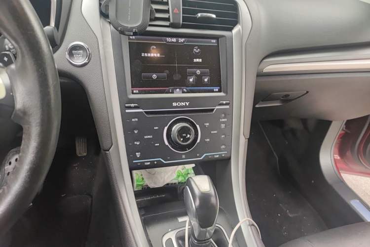 Used Ford Mondeo 2013 2.0L GTDi240 Luxury Sport Model Audio And AC Panel