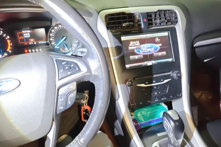 Used Ford Mondeo 2013 1.5L GTDi180 Fashion Edition Audio And AC Panel
