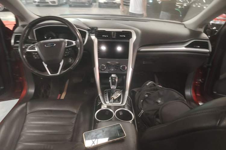 Used Ford Mondeo 2013 1.5L GTDi180 Fashion Edition Center Console