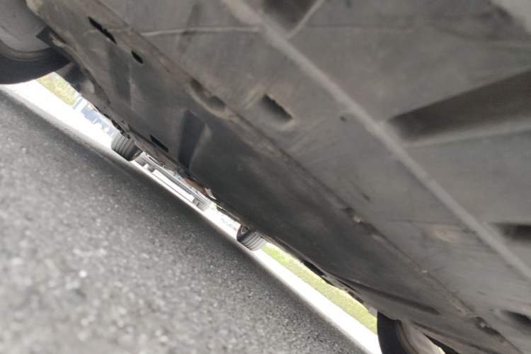 Used Ford Mondeo 2013 2.0L GTDi 200 Luxury Model Chassis Front