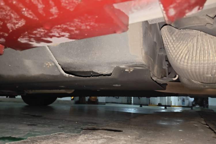 Used Ford Mondeo 2013 2.0L GTDi 200 Luxury Model Chassis Rear Left