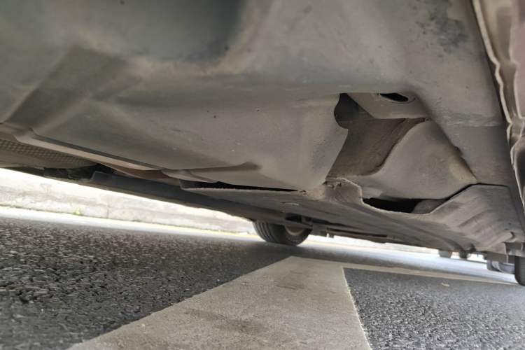 Used Ford Mondeo 2013 2.0L GTDi 200 Fashion Edition Chassis Rear Right