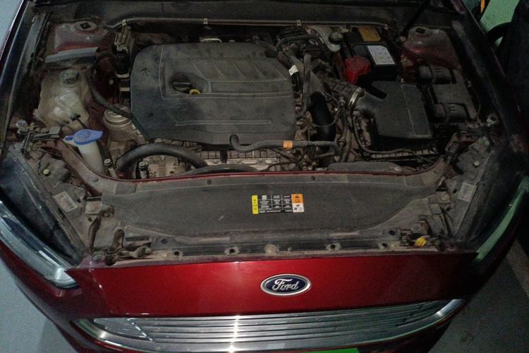 Used Ford Mondeo 2013 1.5L GTDi180 Comfort Model Engine Bay