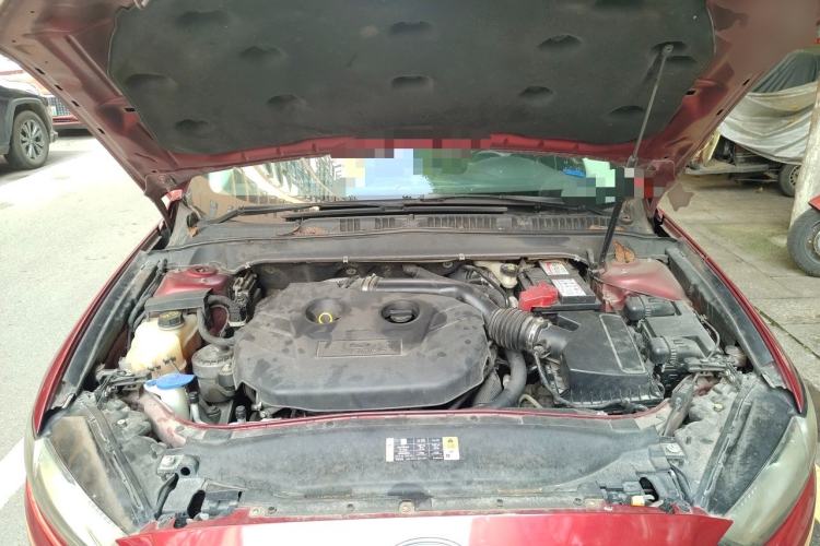 Used Ford Mondeo 2013 2.0L GTDi 200 Fashion Edition Engine Bay