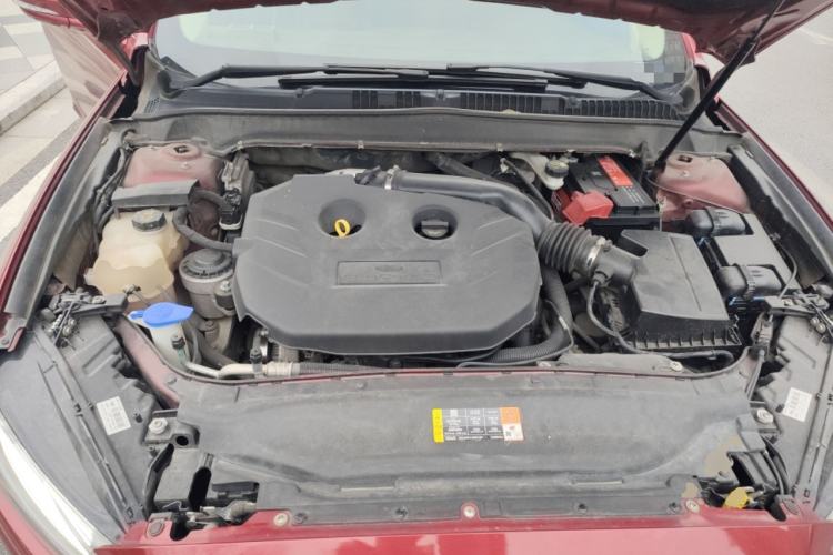 Used Ford Mondeo 2013 2.0L GTDi 200 Luxury Model Engine Bay