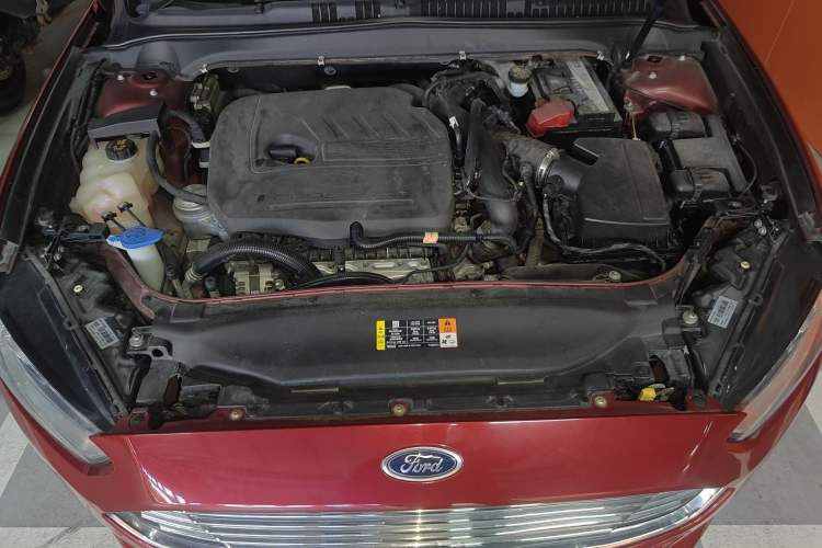 Used Ford Mondeo 2013 1.5L GTDi180 Fashion Edition Engine Bay