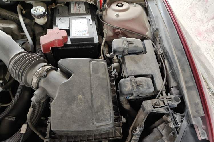 Used Ford Mondeo 2013 2.0L GTDi 200 Fashion Edition Engine Bay Left