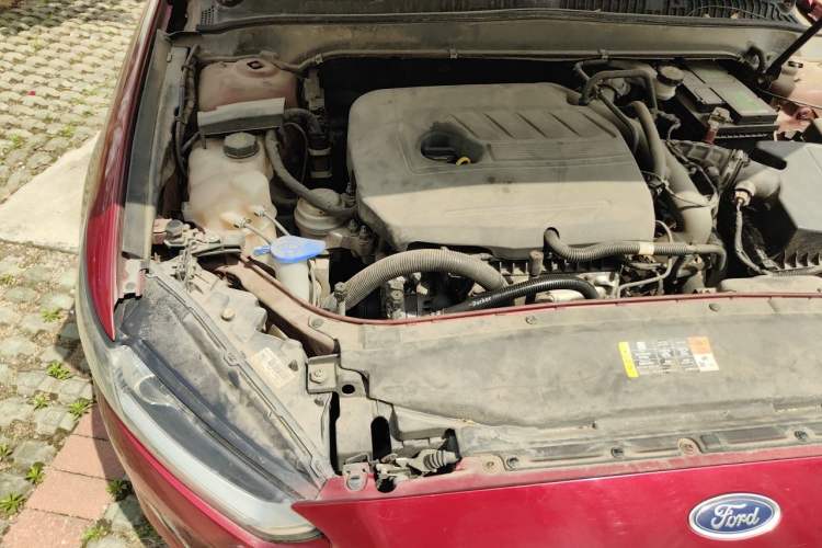 Used Ford Mondeo 2013 1.5L GTDi180 Fashion Edition Engine Bay Right