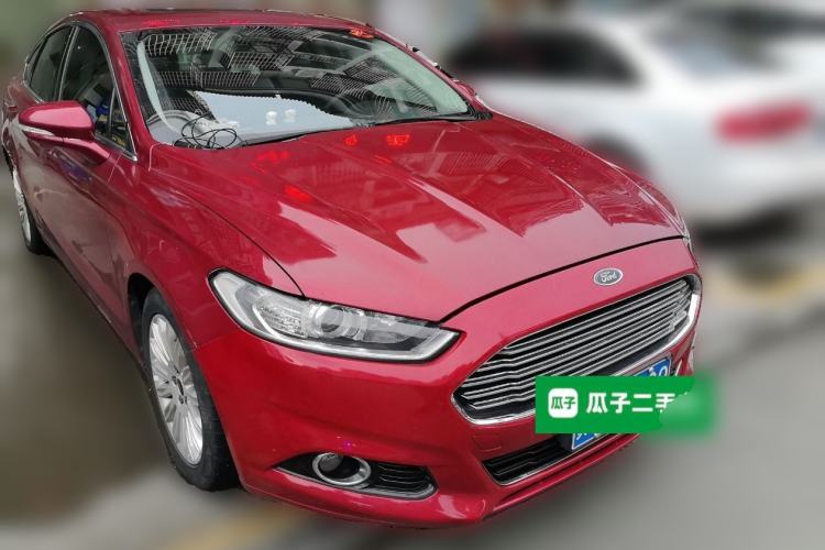 Used Ford Mondeo 2013 2.0L GTDi 200 Fashion Edition Front Right 45 Deg